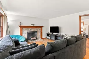 3 Aldrich Ave, Millbury, MA 01527 - Photo 9
