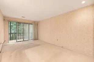 770 Salisbury, Worcester, MA 01609 - Photo 25