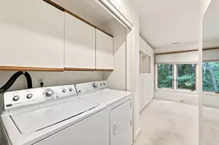 770 Salisbury, Worcester, MA 01609 - Photo 23