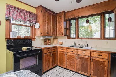 12 Houston Ave, Methuen, MA 01844 - Photo 7