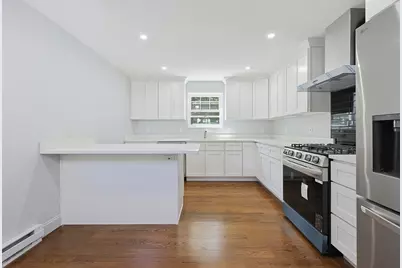 28 Hazelnut Pl, Dedham, MA 02026 - Photo 3
