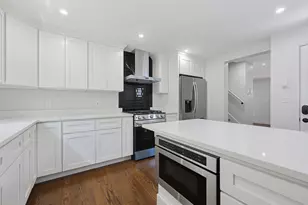 28 Hazelnut Pl, Dedham, MA 02026 - Photo 7