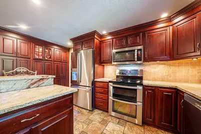 12 Clarridge Circle, Milford, MA 01757 - Photo 3