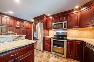 12 Clarridge Circle, Milford, MA 01757 - Photo 3