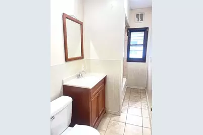 1254 Worcester St #2, Springfield, MA 01151 - Photo 9