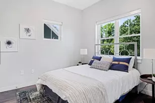 26 Blue Jay Cir, Boston, MA 02126 - Photo 5
