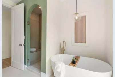 31 Conwell Ave, Somerville, MA 02144 - Photo 17