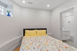 38 Englewood Ave, Boston, MA 02135 - Photo 15