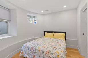 38 Englewood Ave, Boston, MA 02135 - Photo 13