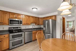 162 Oak St, Taunton, MA 02780 - Photo 13