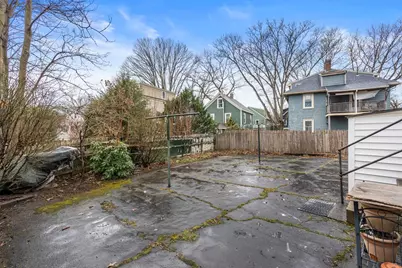 15 Loveland St #15, Brookline, MA 02445 - Photo 5