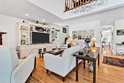 14 Hawthorne Avenue, Falmouth, MA 02540 - Photo 11