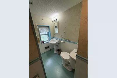 21 Freeman Ave, Webster, MA 01570 - Photo 29