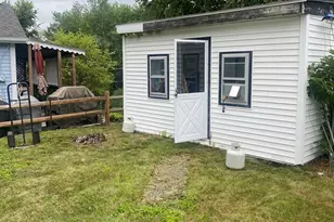 21 Freeman Ave, Webster, MA 01570 - Photo 7