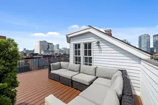 31 Bowdoin St, Boston, MA 02114 - Photo 27