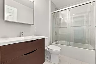 31 Bowdoin St, Boston, MA 02114 - Photo 21