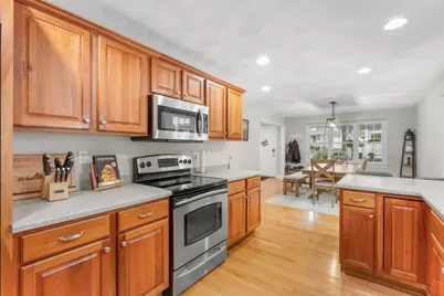10 Charnstaff Ln #404, Billerica, MA 01821 - Photo 7
