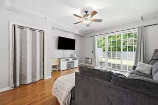 142 Autumn St, Agawam, MA 01001 - Photo 5