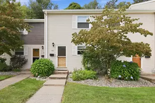 142 Autumn St, Agawam, MA 01001 - Photo 1