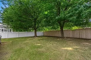 37 Watson St, Braintree, MA 02184 - Photo 17