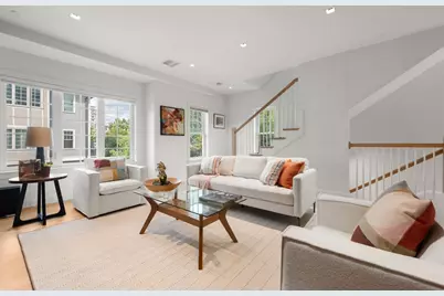 21 Crowninshield Rd #2-1, Brookline, MA 02446 - Photo 5
