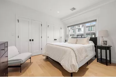 21 Crowninshield Rd #2-1, Brookline, MA 02446 - Photo 17