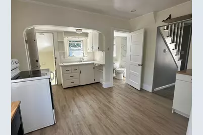 345 Child St #2, Warren, RI 02885 - Photo 5