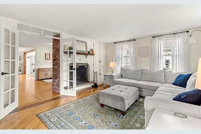 33 Putnam St, Danvers, MA 01923 - Photo 5