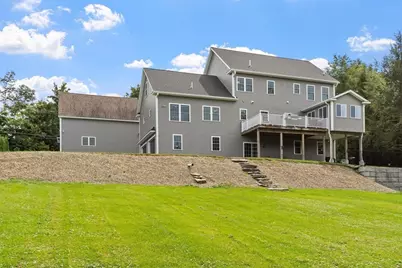 616 Prospect St, Leominster, MA 01453 - Photo 5