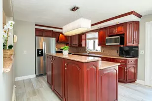 27 Carr Rd, Saugus, MA 01906 - Photo 3