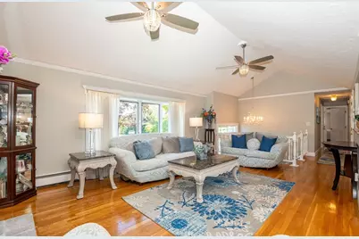 27 Carr Rd, Saugus, MA 01906 - Photo 9