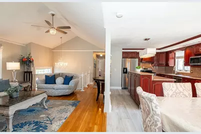 27 Carr Rd, Saugus, MA 01906 - Photo 13