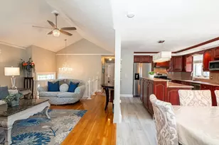 27 Carr Rd, Saugus, MA 01906 - Photo 13