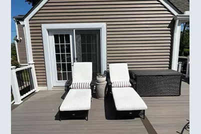 417 River Rd, Agawam, MA 01001 - Photo 9