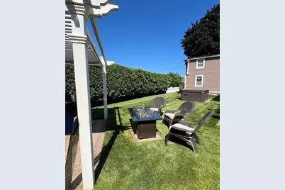 417 River Rd, Agawam, MA 01001 - Photo 3