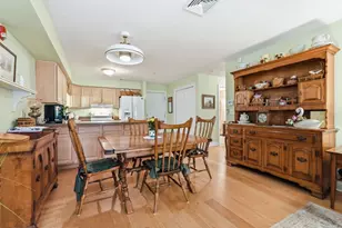 26 Greenleaves Dr, Amherst, MA 01002 - Photo 11