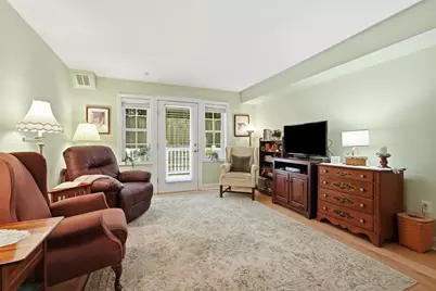 26 Greenleaves Dr #611, Amherst, MA 01002 - Photo 3