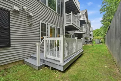 26 Greenleaves Dr #611, Amherst, MA 01002 - Photo 21