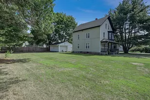 39 Hope St, Attleboro, MA 02702 - Photo 17