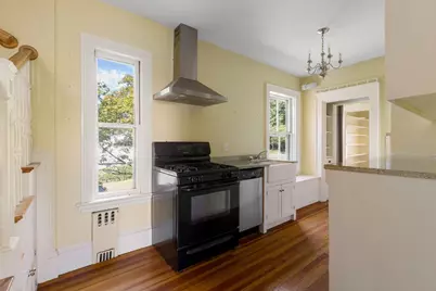 984 Chestnut St #2, Newton, MA 02464 - Photo 3