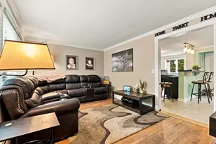 32 Carroll St, Milford, MA 01757 - Photo 7
