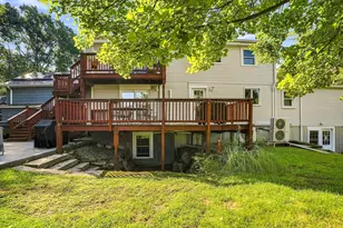 32 Carroll St, Milford, MA 01757 - Photo 5