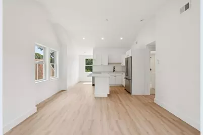 80 Seacoast Shores Blvd, Falmouth, MA 02536 - Photo 11