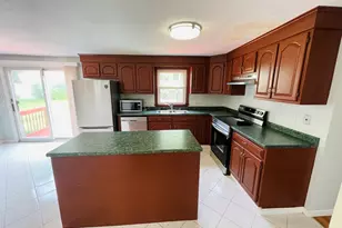 192 Grandview Ave, West Springfield, MA 01089 - Photo 5