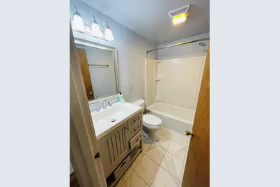 192 Grandview Ave, West Springfield, MA 01089 - Photo 17