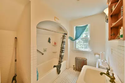 1278 Pleasant St, Worcester, MA 01602 - Photo 27