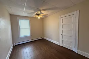 304 Cambridge St, Fall River, MA 02721 - Photo 7