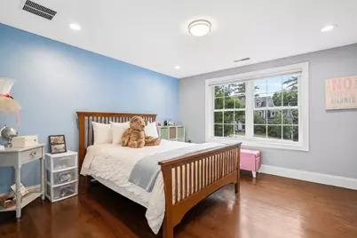 10 Bellevue Avenue, Winchester, MA 01890 - Photo 21
