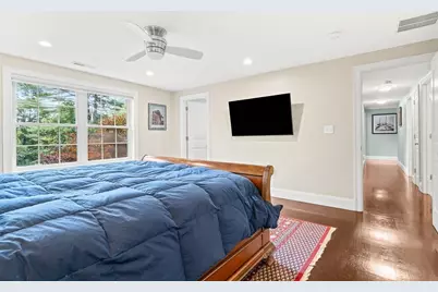 10 Bellevue Avenue, Winchester, MA 01890 - Photo 25