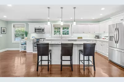 10 Bellevue Avenue, Winchester, MA 01890 - Photo 5